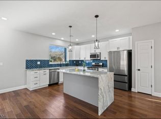 3 Deer Trail Point, Wharton, NJ 07885