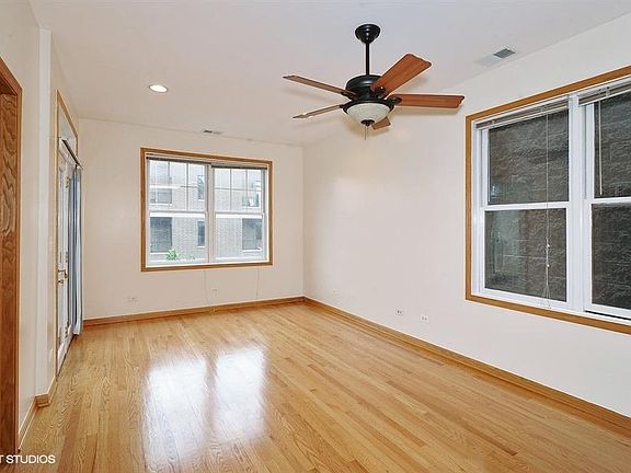5th image of 1449 W Belmont Ave APT 3N