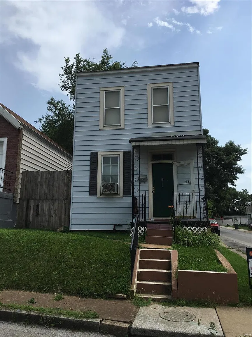 4352 Humphrey St photo 1