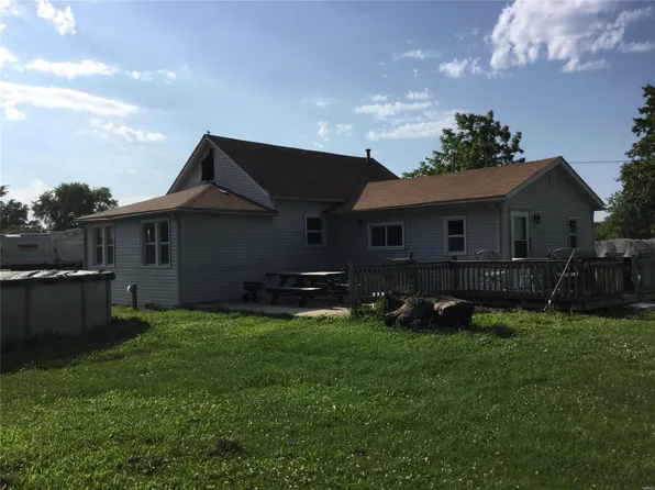 112 Dairy St, Alhambra, IL 62001