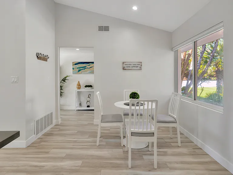 5565 Ostin Ave — Photo 28