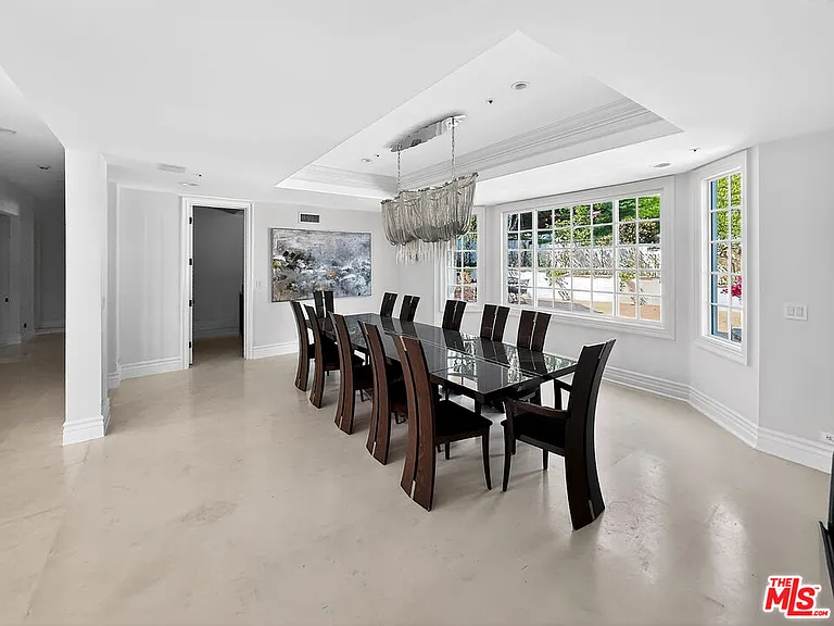 14132 Beresford Rd — Photo 19
