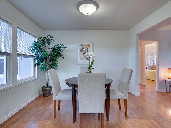 5th image of 717 Circle Ct