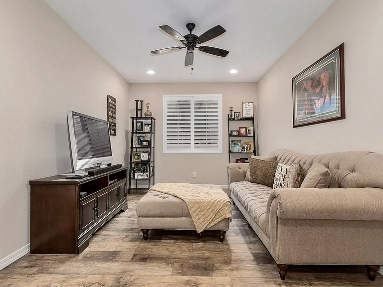 7228 W Tombstone Trl — Photo 26