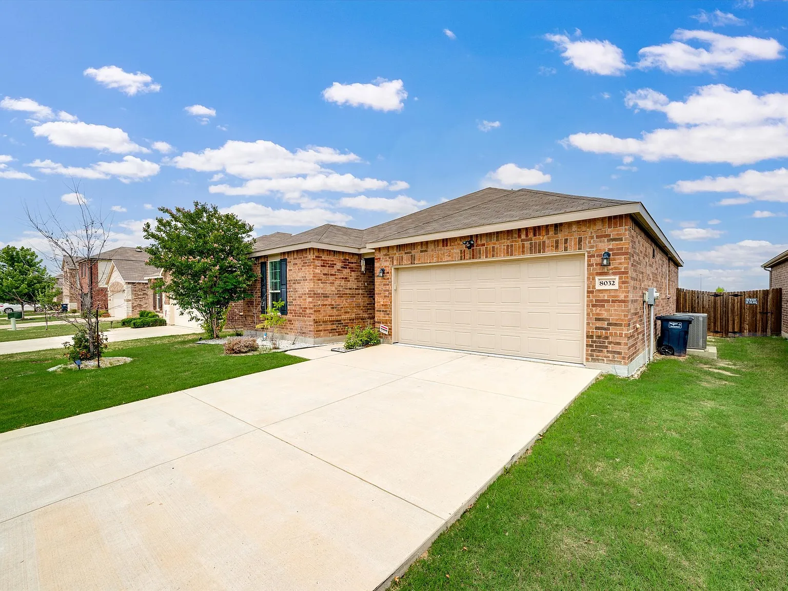 8032 Hereland Trl — Photo 3