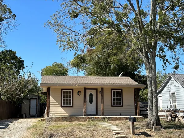 803 N Rusk St, Weatherford, TX 76086