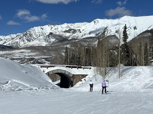 Benchmark Dr, Telluride, CO 81435