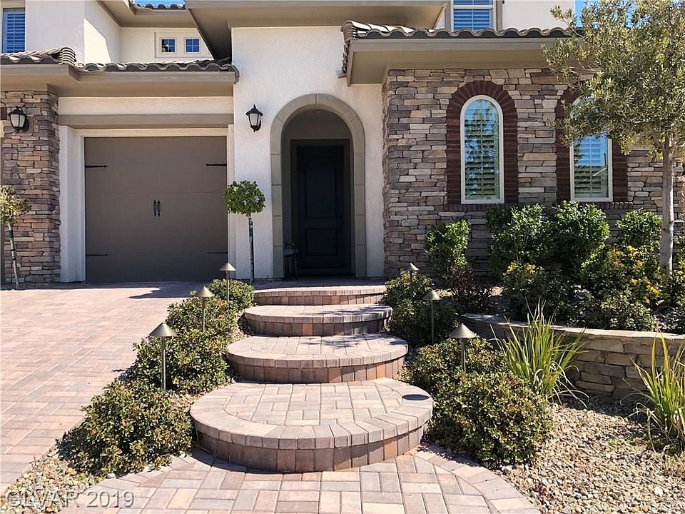 2nd image of 442 Beautiful Hill Ct