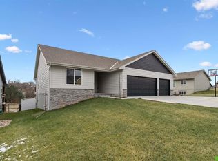 370 Eastwood Dr, Louisville, NE 68037