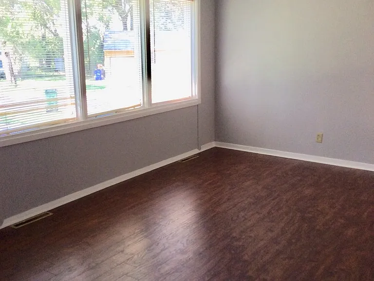 6311 E 148th Ter — Photo 3