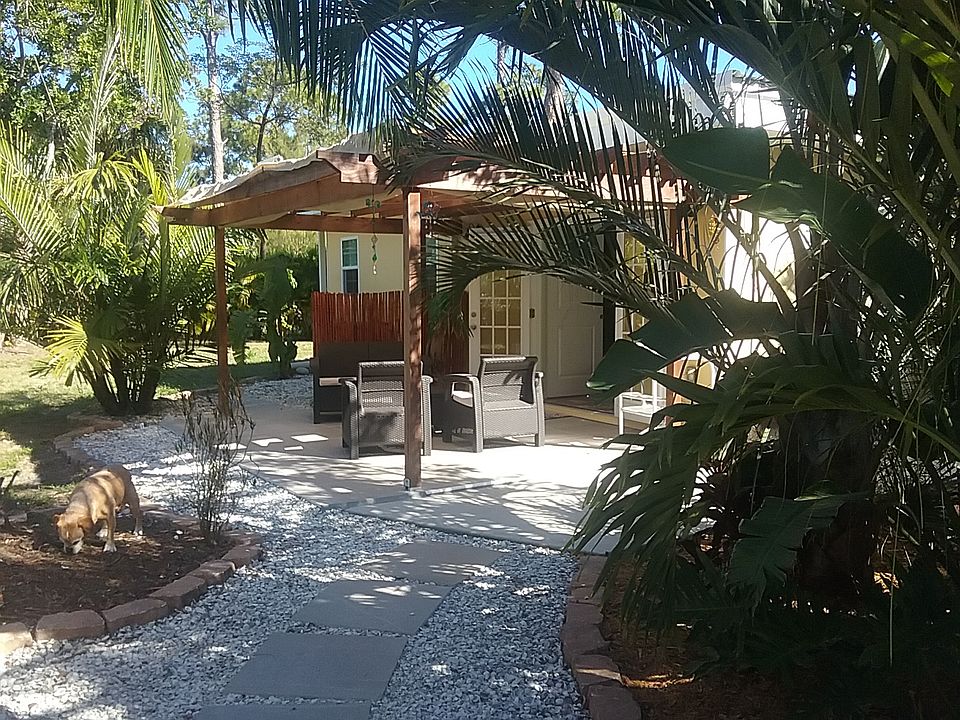 1st image of 3902 Papaya St
