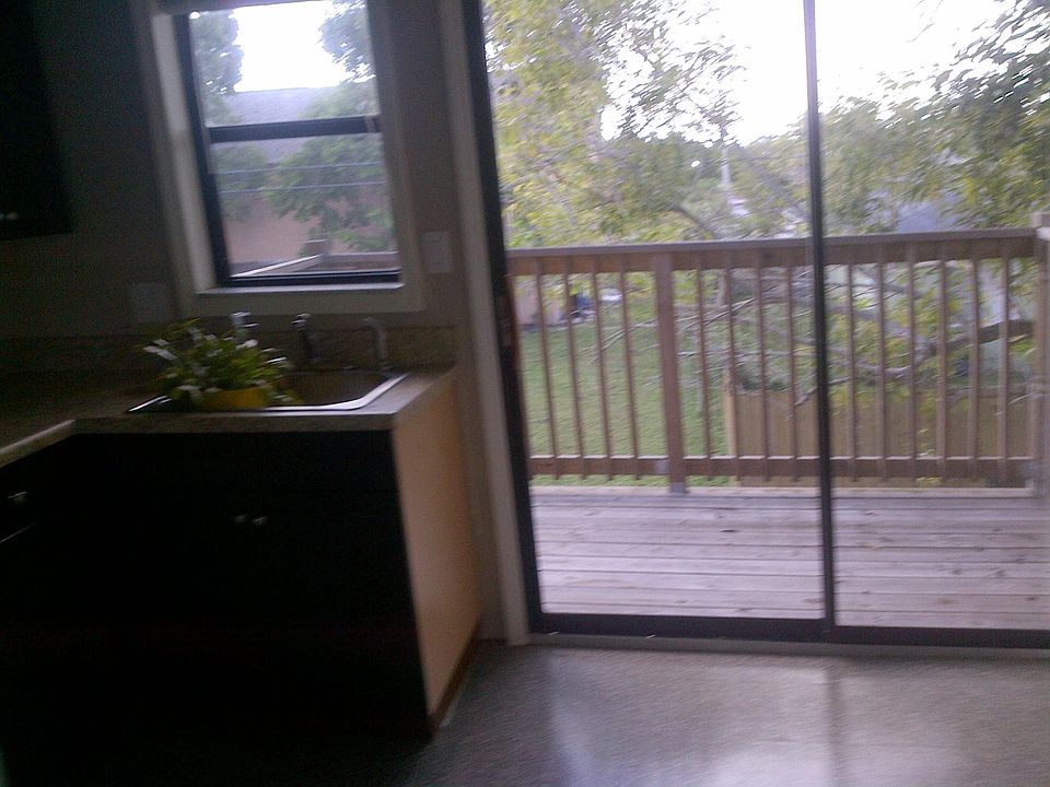 2nd image of 1014 SE 9th Ct
