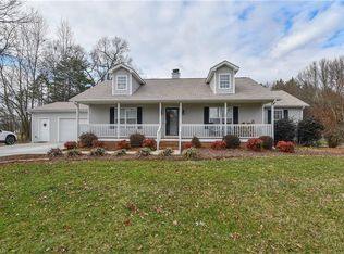 2903 Beville Forest Dr, Browns Summit, NC 27214