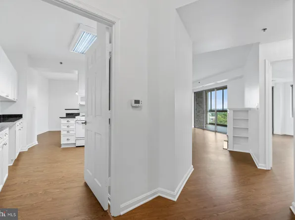 3100 N Leisure World Blvd APT 915, Silver Spring, MD 20906