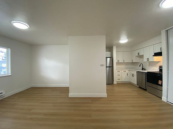 5th image of 1419 S J St #217