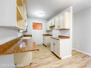 616 E 10th Ave, Hutchinson, KS 67501