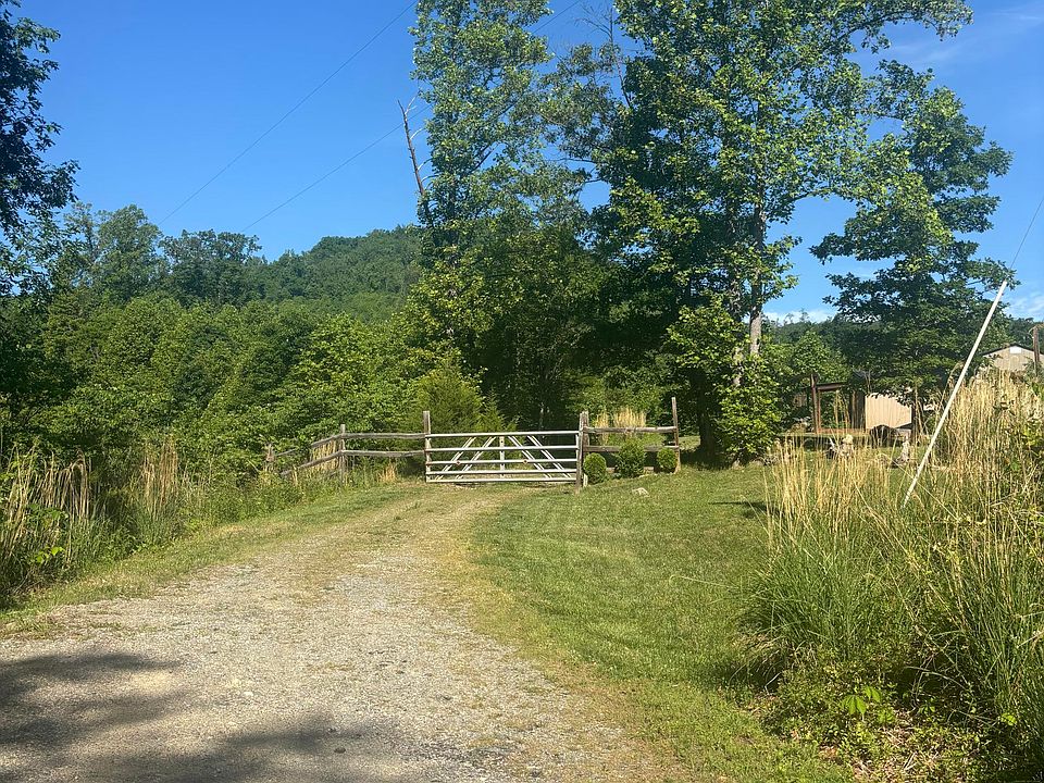 1st image of 1107 Endicott Hill Rd