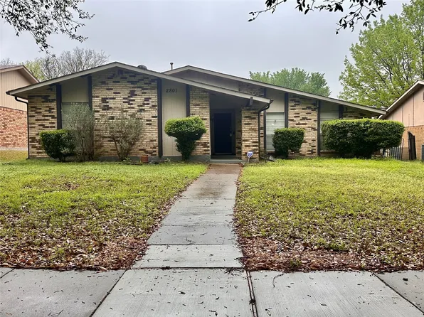 2801 Ashglen Dr, Garland, TX 75043