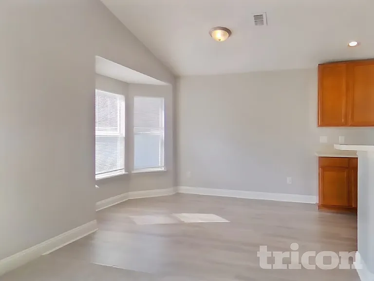 961 Misty Maple Ct — Photo 4