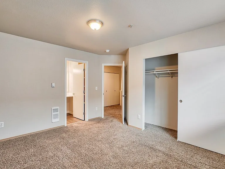 Vanessa View Townhomes — Photo 5