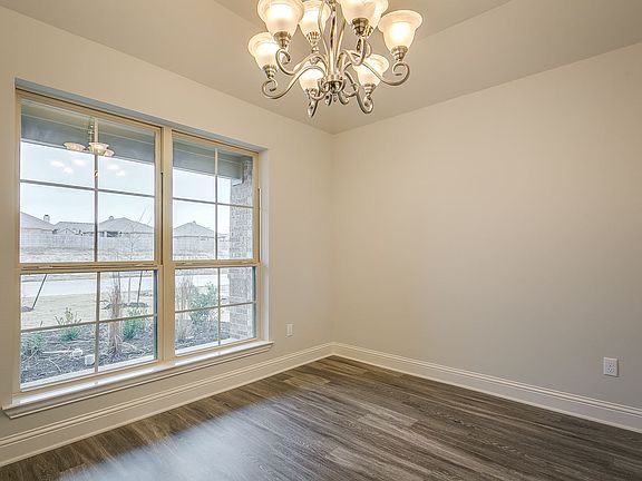 5th image of 3129 Paint Horse Dr
