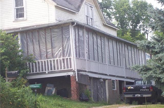 1st image of 549 Locust St