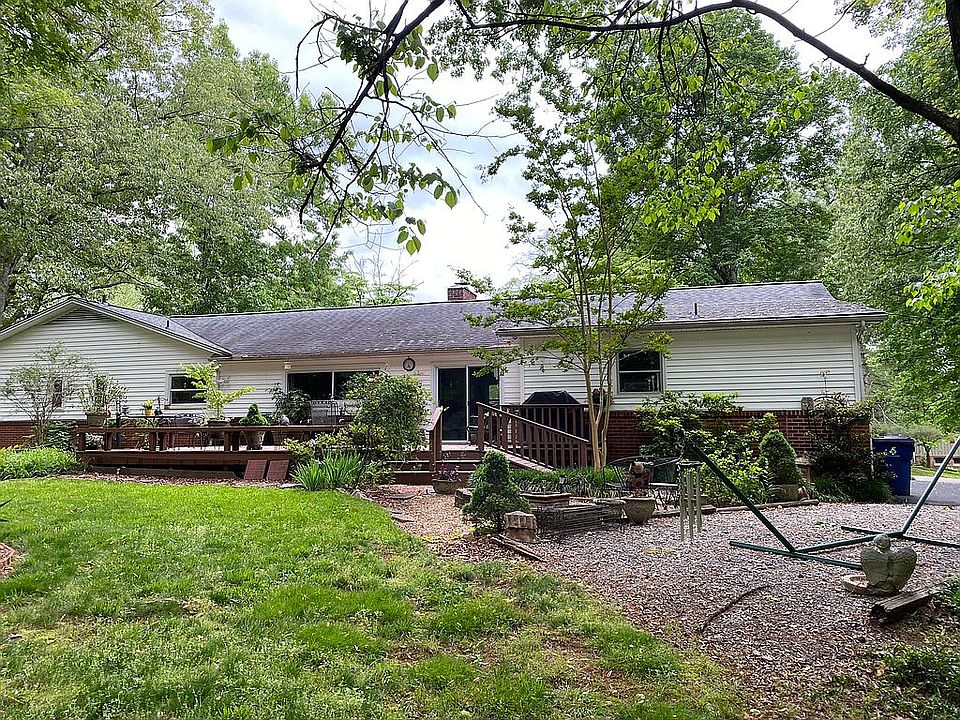 2nd image of 1844 Chicadee Dr
