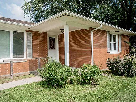 5th image of 3 Linda Ln