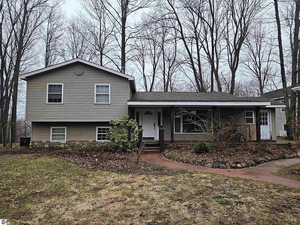 1st image of 2475 Potter Rd E