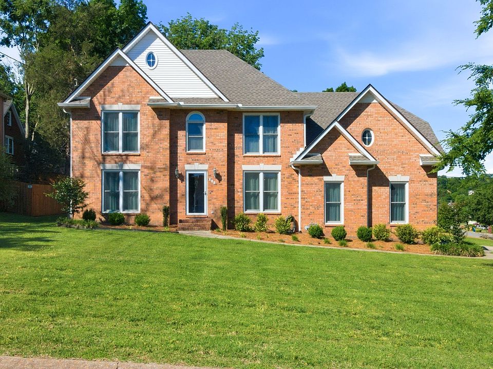 1st image of 203 Dogwood Ln