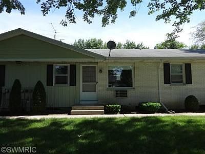 2nd image of 685 Blue Ash Dr SE