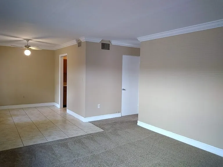 1840 Maravilla Ave #110 — Photo 15