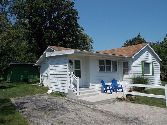 3rd image of 112 Oakdale Ave #114