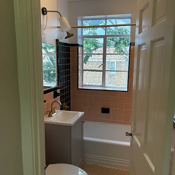 93 Strathmore Rd #10 — Photo 15