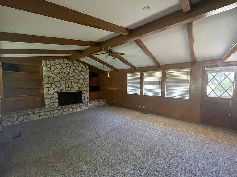 624 N Stearns Rd — Photo 7