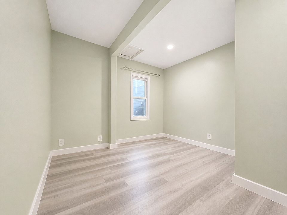 1st image of 9513 107th St #1