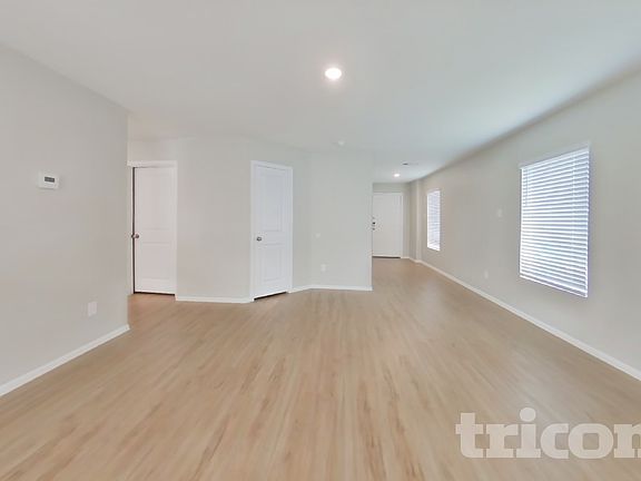 3rd image of 18613 Rosehill Prairie Dr