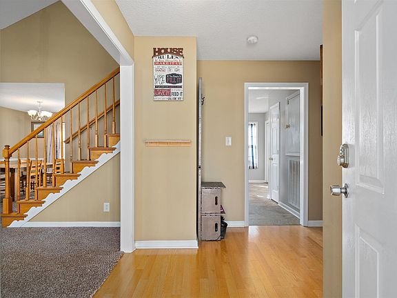 3rd image of 1345 Bluebonnet Dr