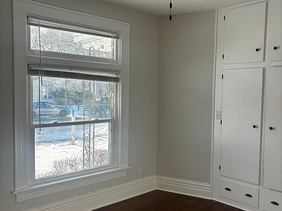 5th image of 1007 Lake Ave #1