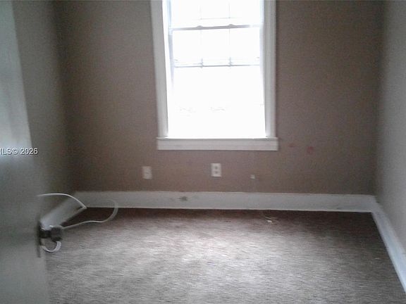 2nd image of 2748 Broadway Ave