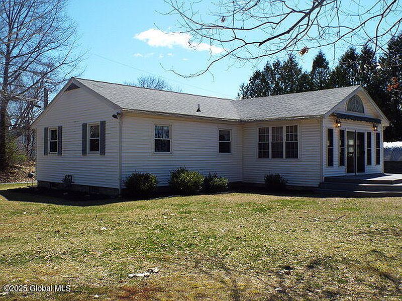 2nd image of 6 Hilltop Avenue