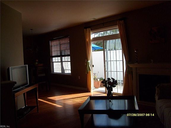 5th image of 1140 Grace Hill Dr