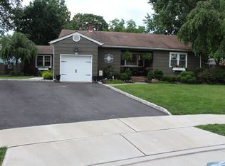 26 Lonsdale Dr, South Plainfield, NJ 07080