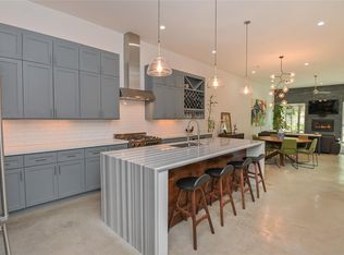 833 E 23rd St, Houston, TX 77009
