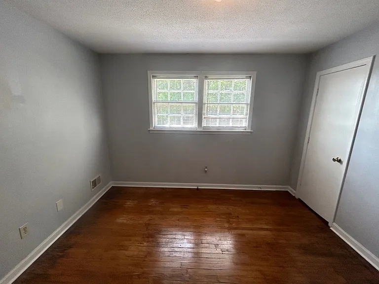 715B Montague Rd — Photo 19