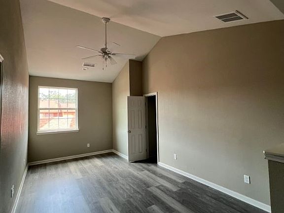 5th image of 1305 W Villa Maria Rd APT D104