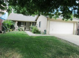 2216 Orchard Park Way, Modesto, CA 95355