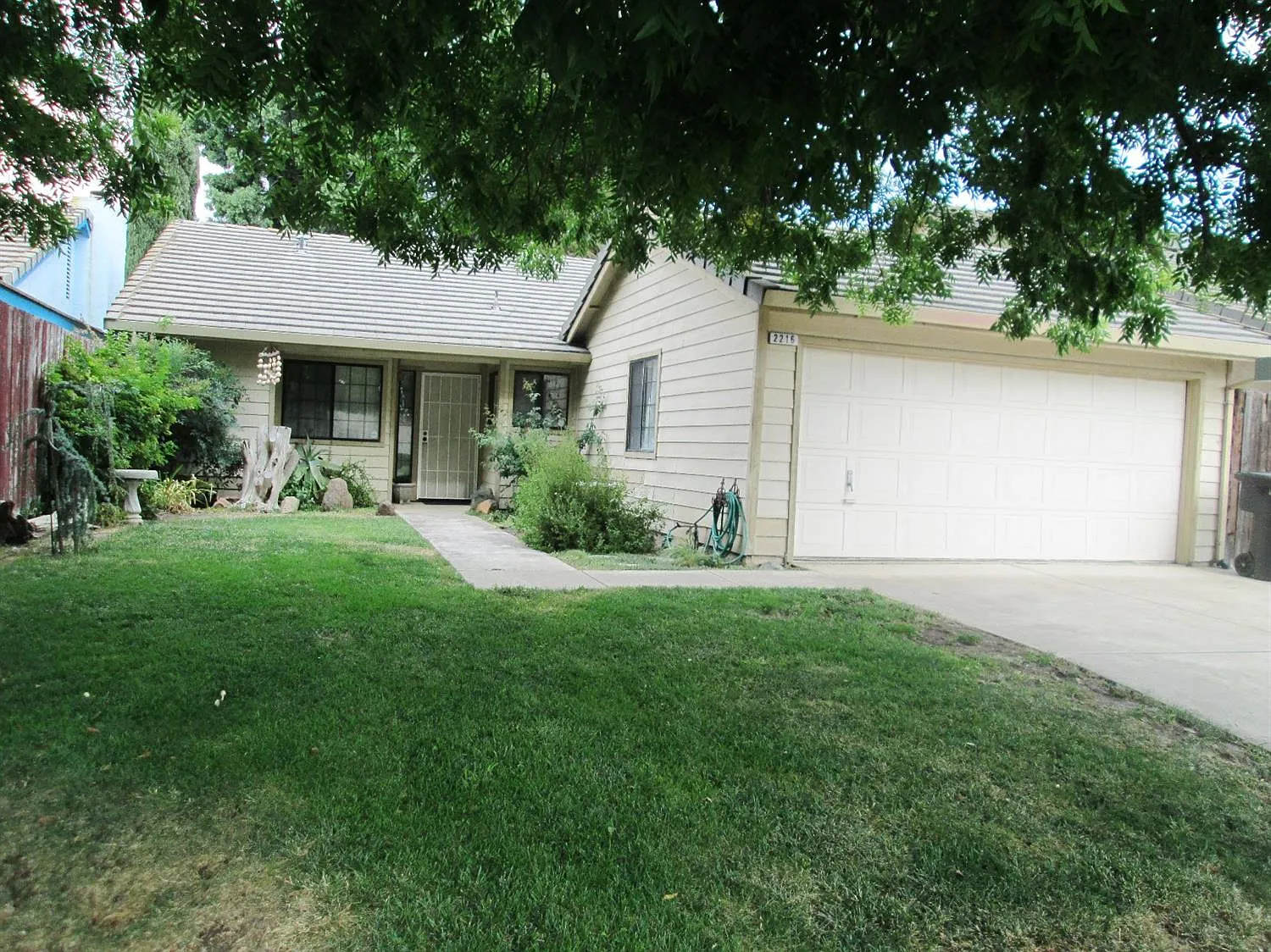 2216 Orchard Park Way photo 1