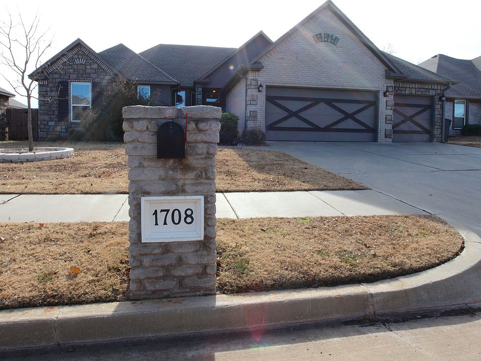 1st image of 1708 NW 163rd Cir