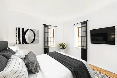 Rented by R New York